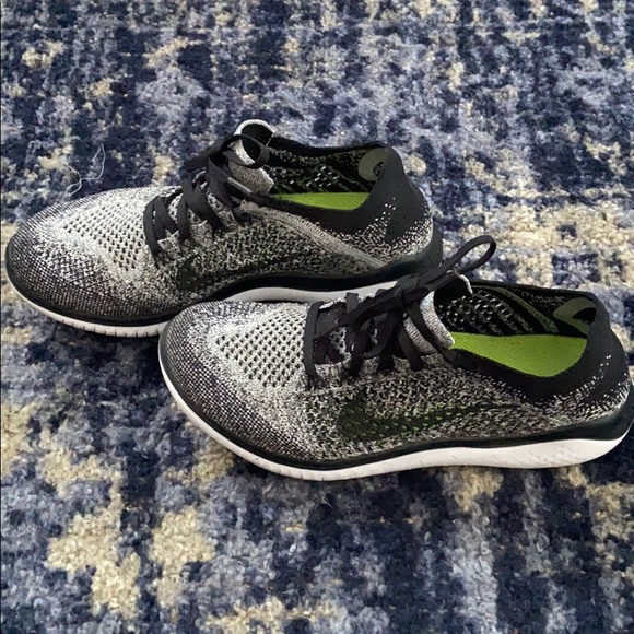 Nike Shoes - Nike Fly Knit Sneakers